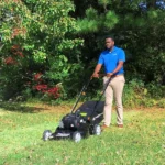 Yard Force 22" 140cc Briggs and Stratton E500 3-in-1 Gas Walk Behind Mower - Image 4